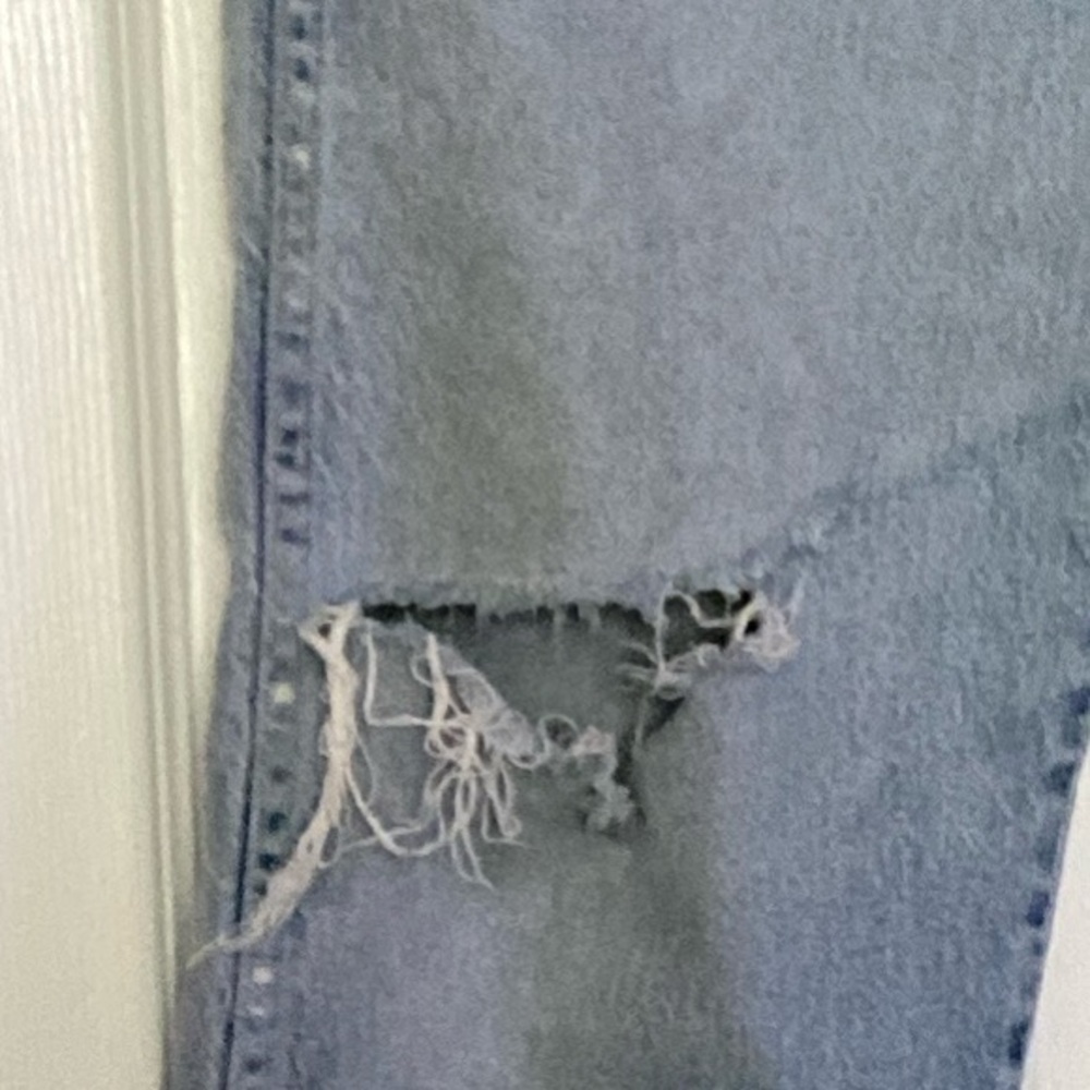 34/29 Wrangler Authentic Premium Quality Blue Jeans - distressed - Picture 16 of 17